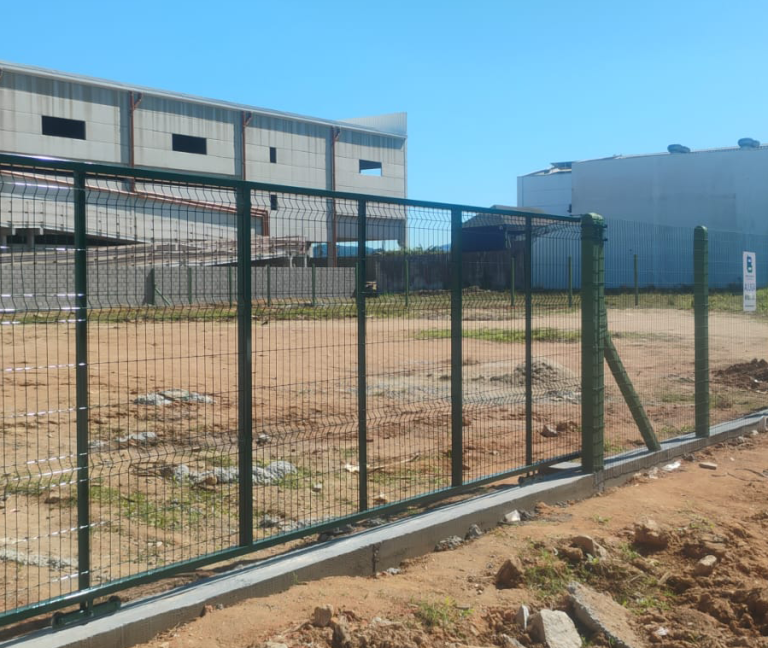 Portão instalado pela Telinco Telas