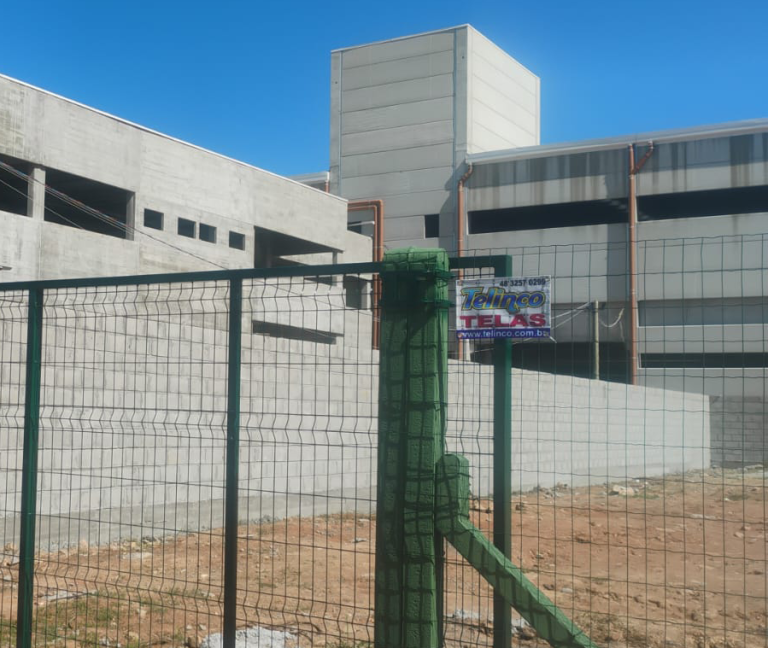 Portão instalado pela Telinco Telas