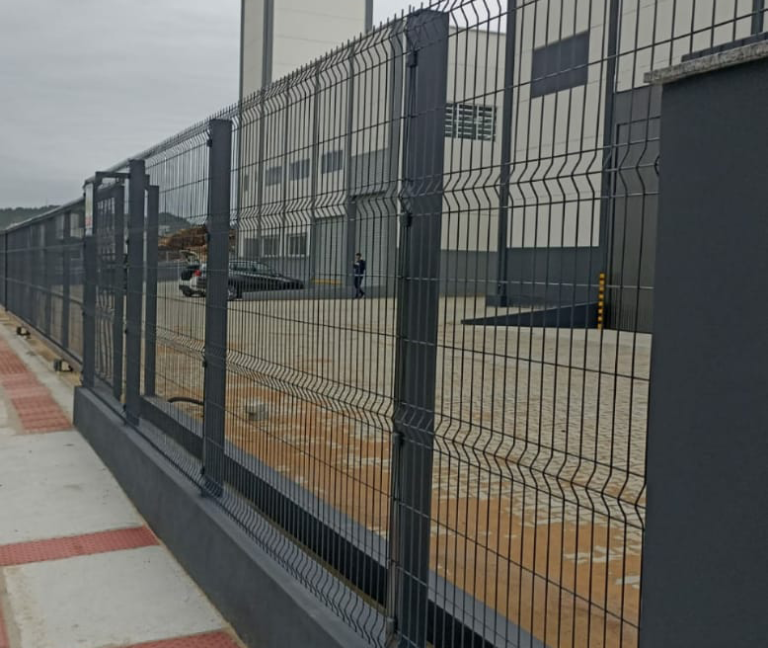 Gradil instalado pela Telinco Telas